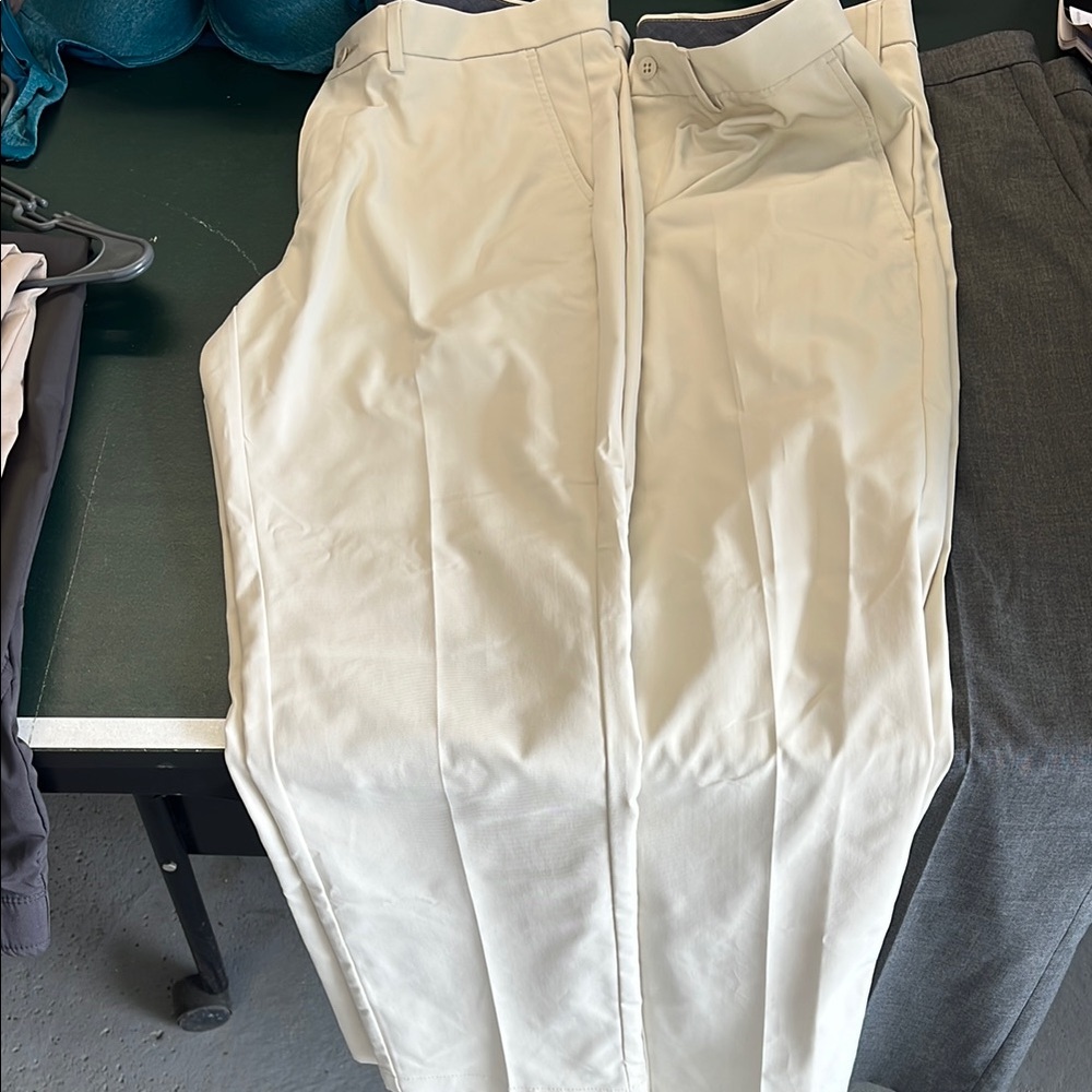 Daniel Cremieux Men's Cream Dress Pants